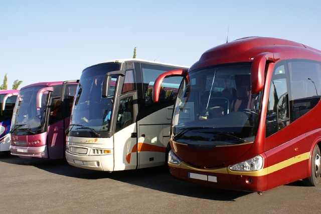 Key Factors To Consider When Choosing A Bus Rental Service